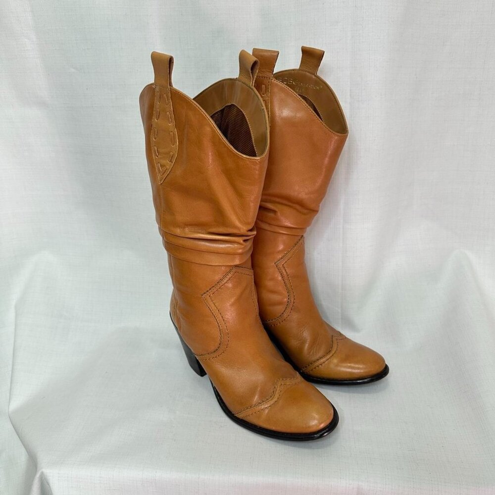 BCBGeneration Tan brown leather western boots with a boho vibe Size 6